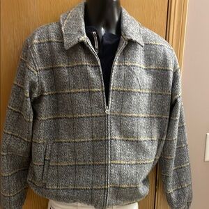Gray and Yellow Zip Up Sweater with Plaid Pattern